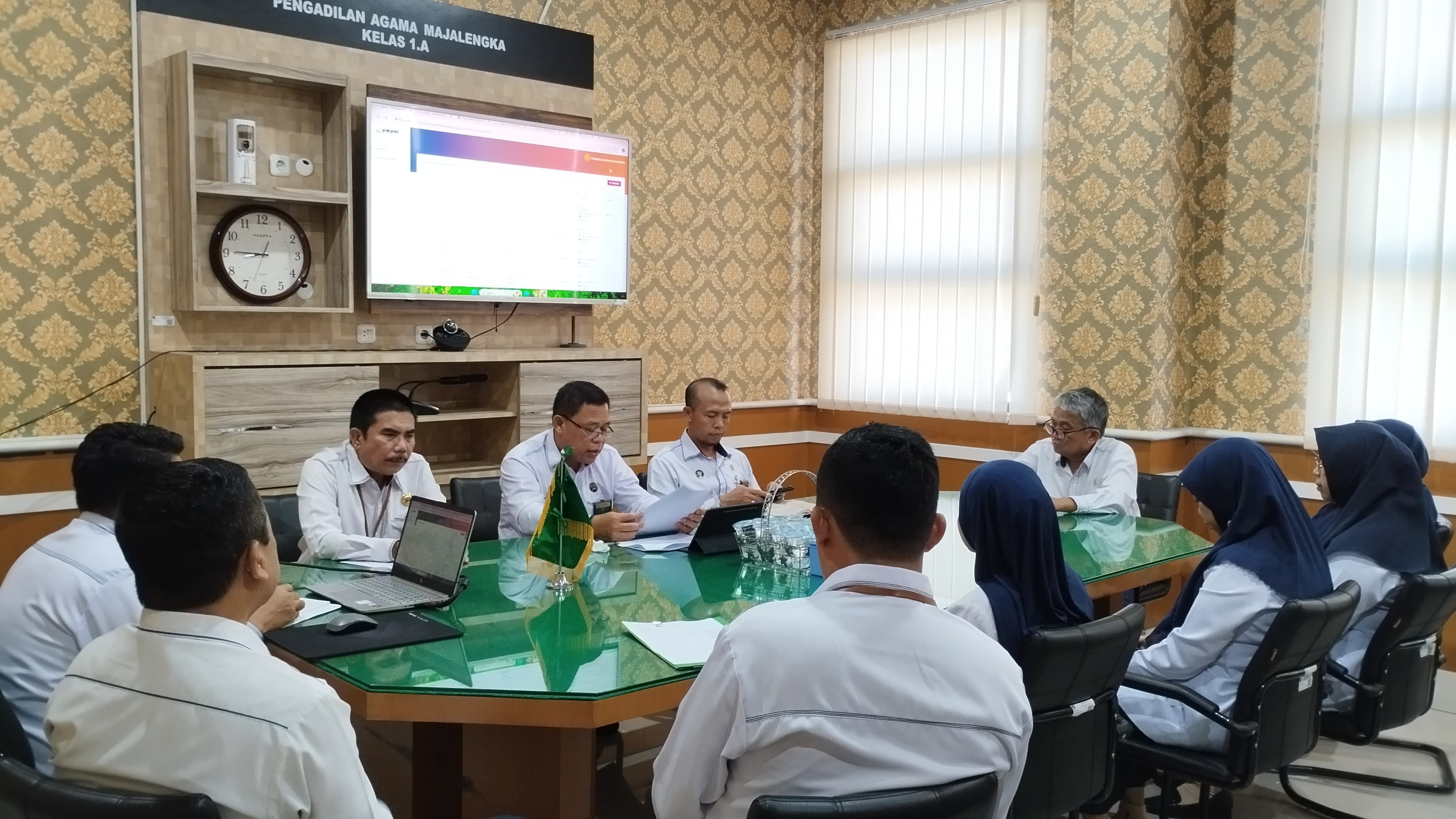 rapat zi
